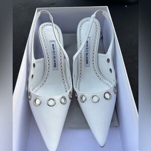 MANOLO BLAHNIK Elvura Grommet Slingback Pump 37 1/2